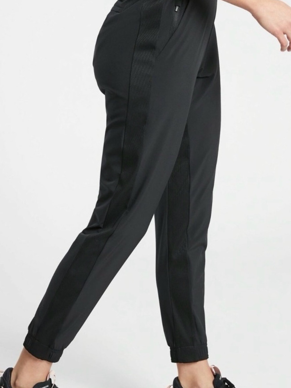 Athleta Brooklyn Jogger size 14 black EUC